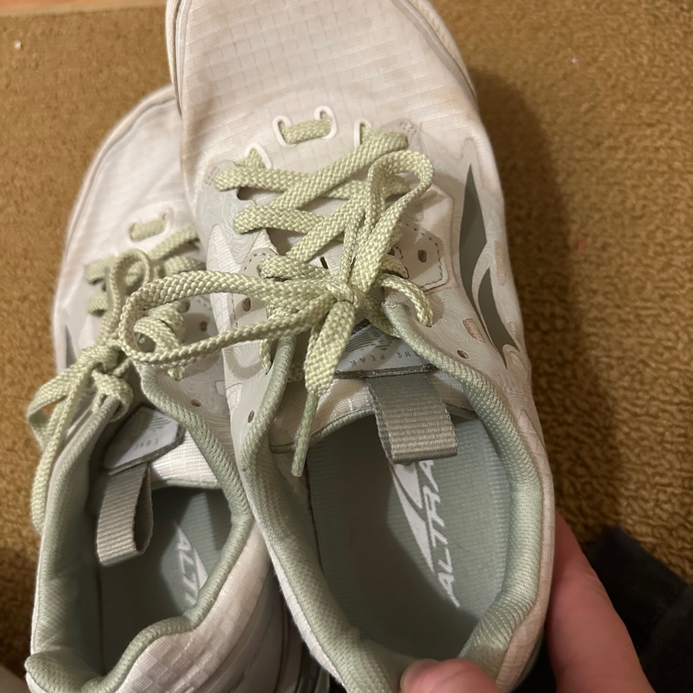 Altra Women's Light Green Lone Peak 6 Shoes - Picture 5 of 6